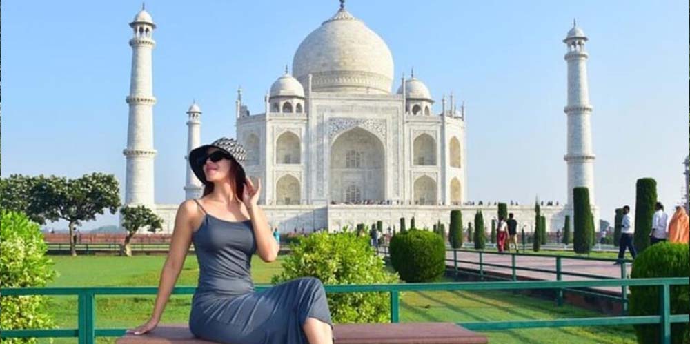 taj-mahal-tour-from-jaipur-by-car