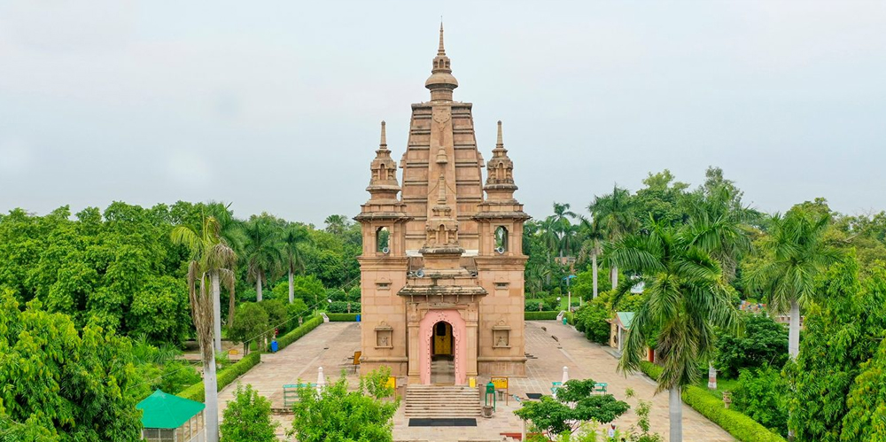 varanasi-sarnath-and-ramnagar-fort-prayagraj-ayodhya-tour