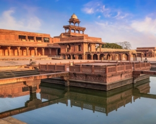 Taj Mahal Overnight Tour Package