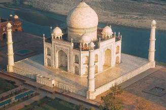 Same Day Taj Mahal Tour by Gatimaan Express